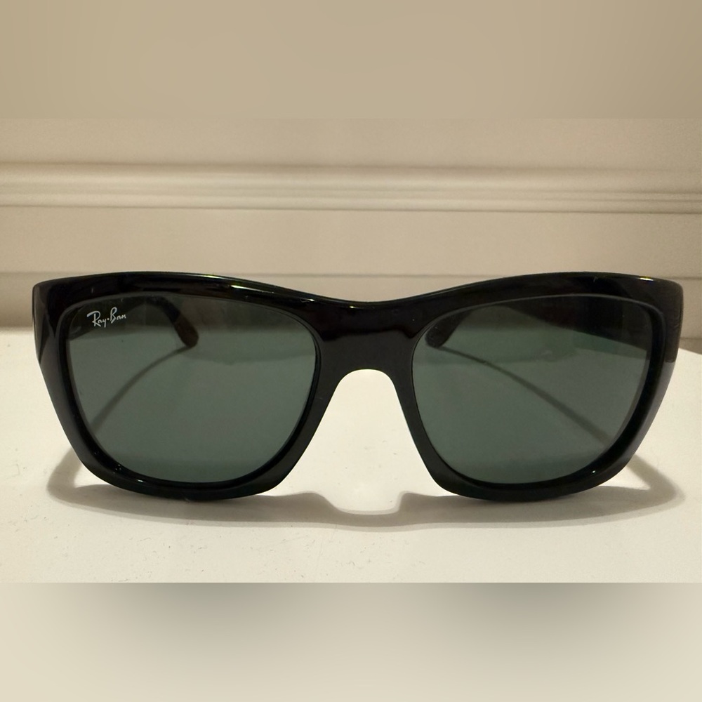 Ray-Ban Justin Classic Black Sunglasses